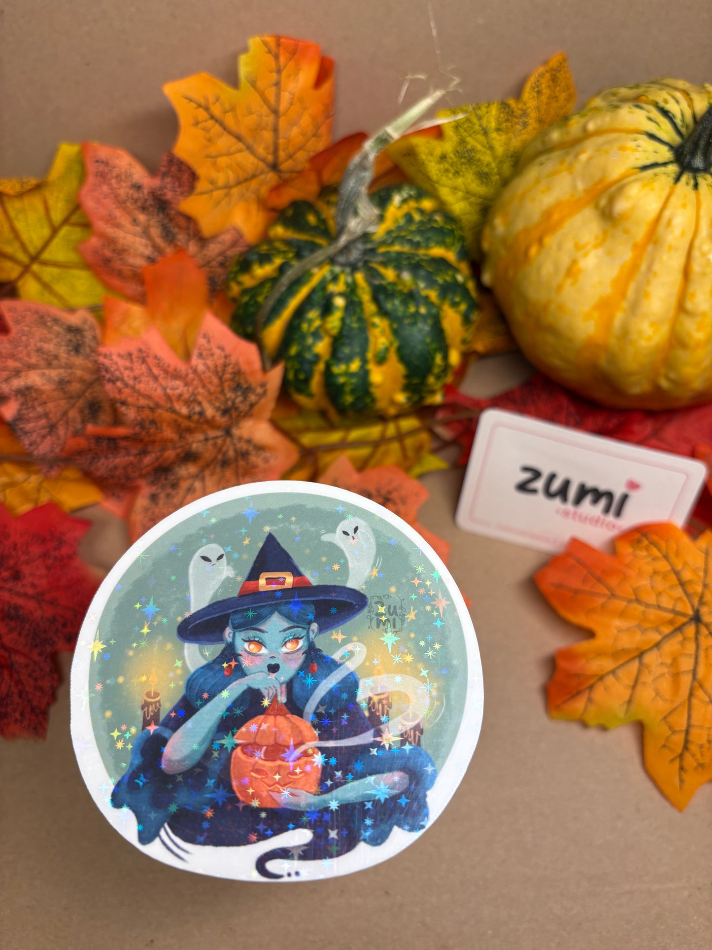 Sticker Die-cut - „Vrajitoarea misterioasă” – Holografic